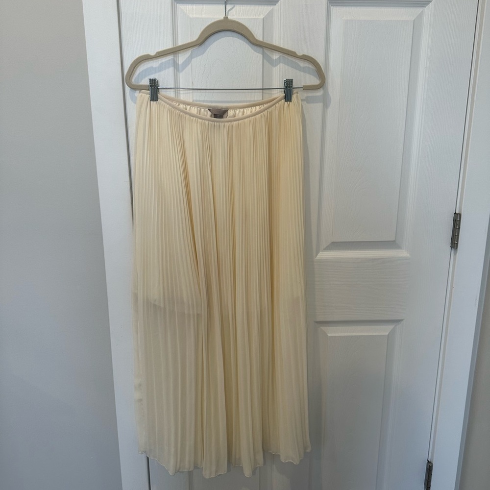 H&M Cream Midi Pleated A-Line Skirt